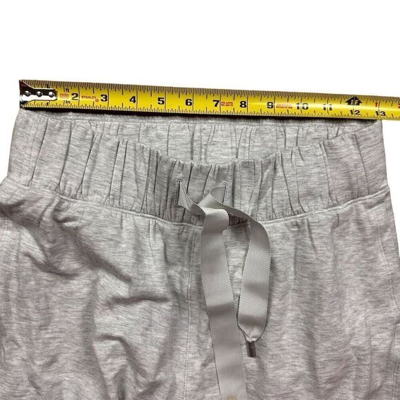 Lululemon Women's Seek Stillness Mid Rise Crop Pants Gray Size 4 Wide Leg - Picture 7 of 9
